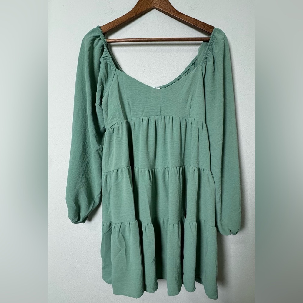 NWT Altar'd State Boho Babydoll Tiered Bubble Sleeve Dress in‎ Sage Size Small